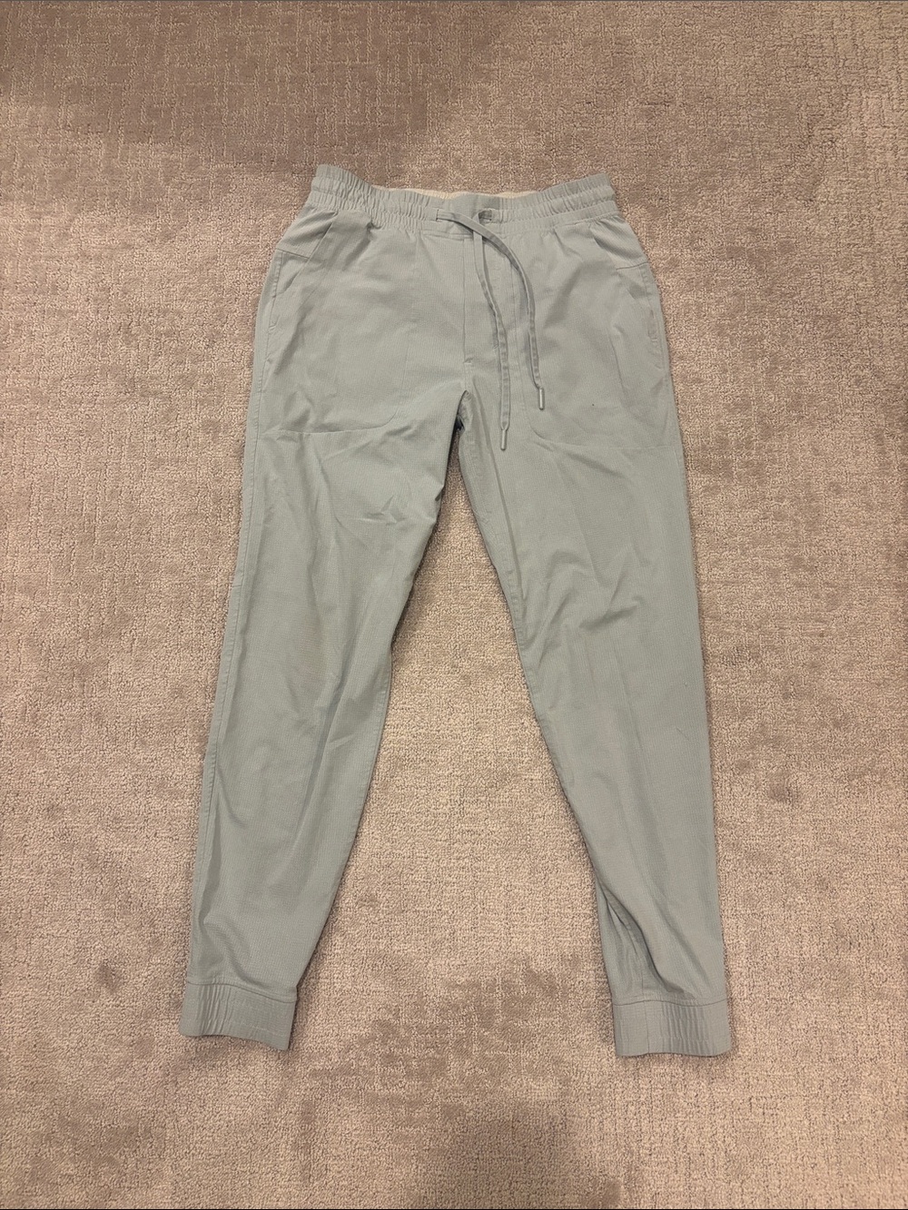 Lululemon men’s license to train jogger - light grey